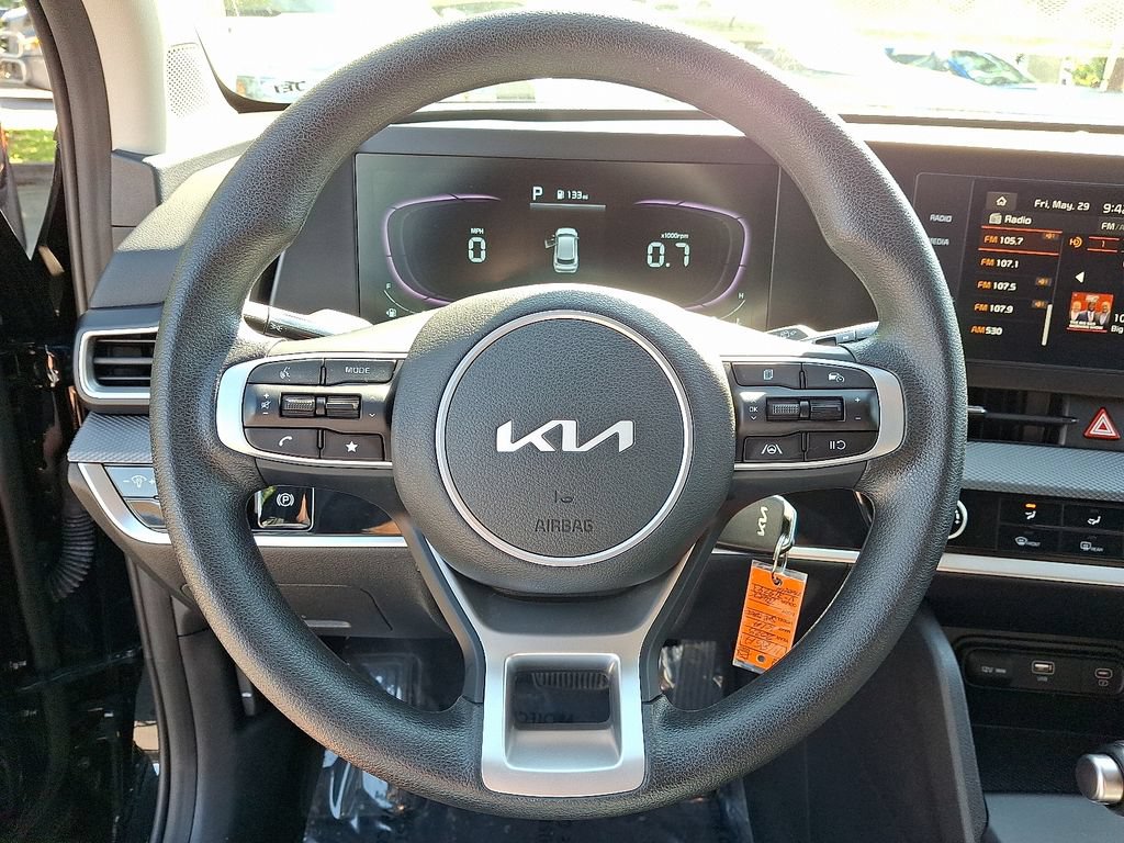 Used 2025 Kia Sportage LX AWD/4WD image 18
