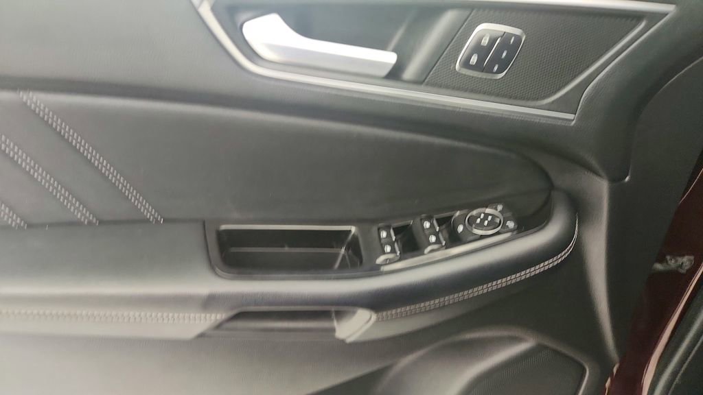 Used 2017 Ford Edge Sport w/ Equipment Group 401A AWD/4WD image 25