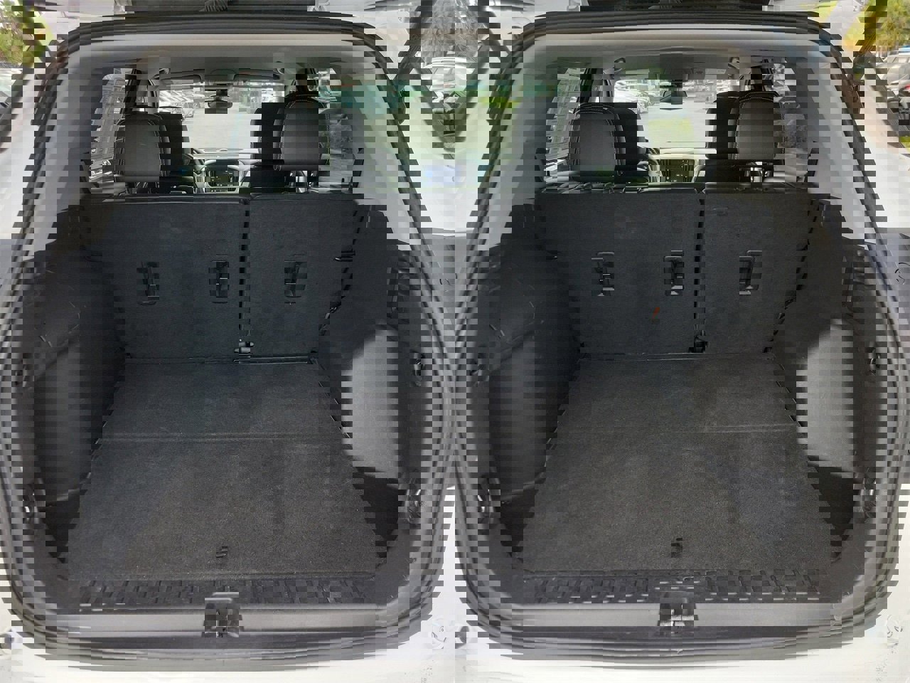 Used 2023 GMC Terrain SLT image 7