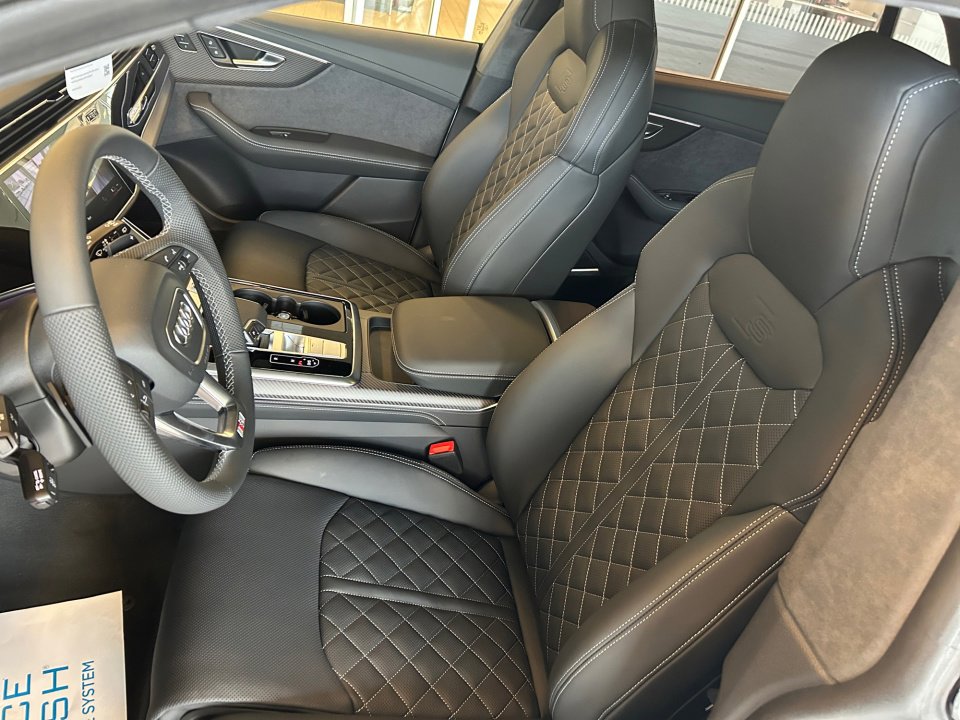 New 2026 Audi SQ8 Prestige image 30