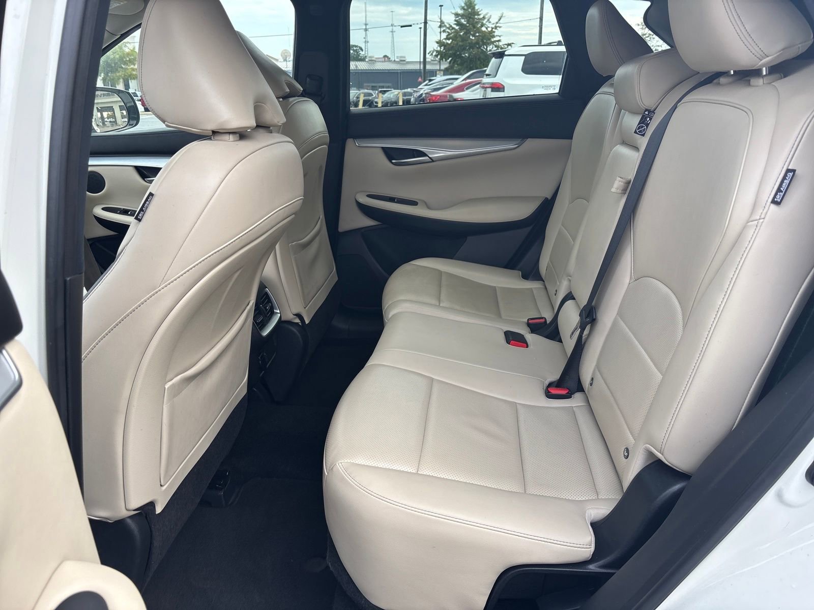 Used 2021 INFINITI QX50 Essential w/ Convenience Package image 25