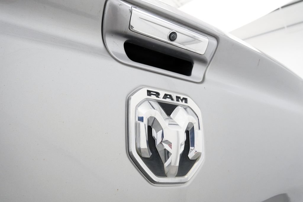 Used 2019 RAM 1500 Big Horn AWD/4WD image 9