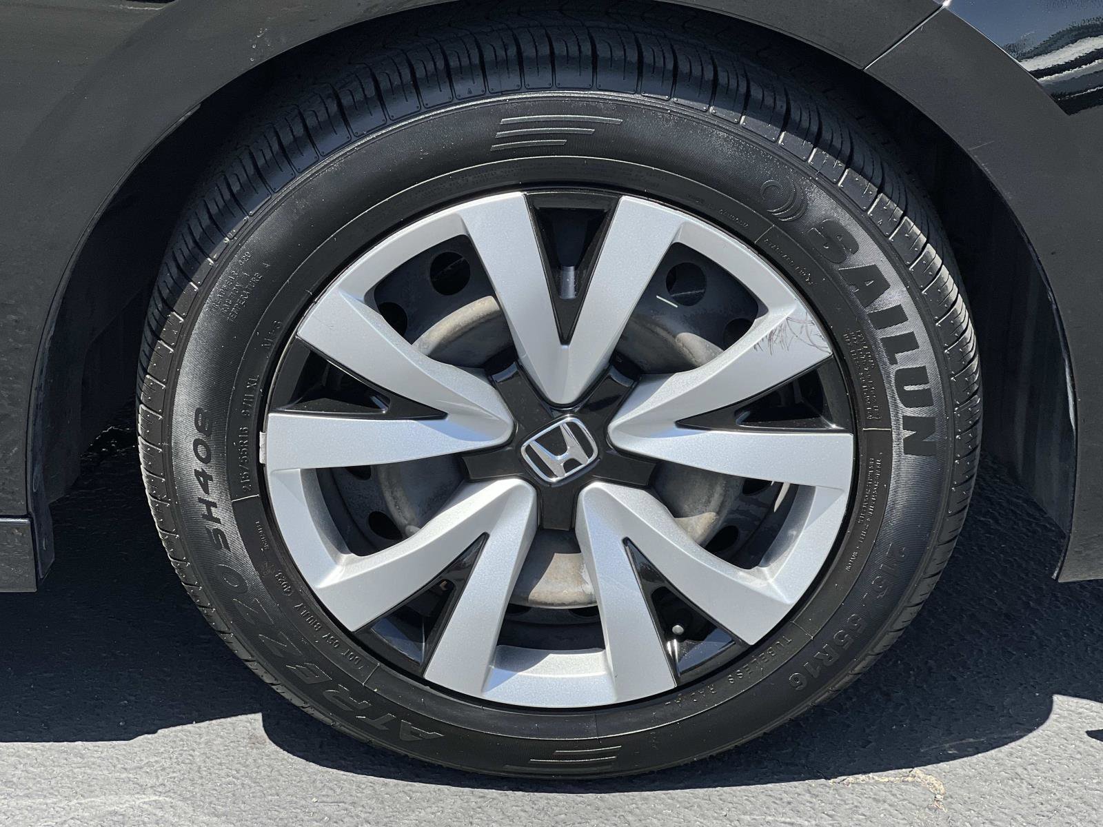 Certified 2022 Honda Civic LX image 26