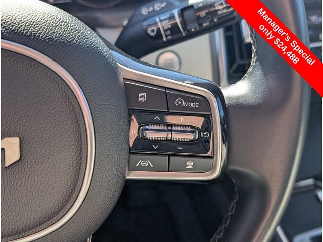 Used 2023 Kia Sorento EX w/ Panoramic Sunroof Package image 18