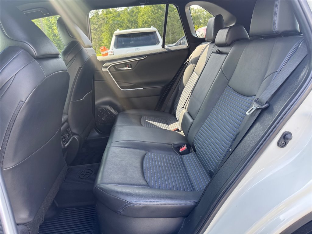 Used 2021 Toyota RAV4 XSE w/ XSE Grade Weather Package AWD/4WD image 20