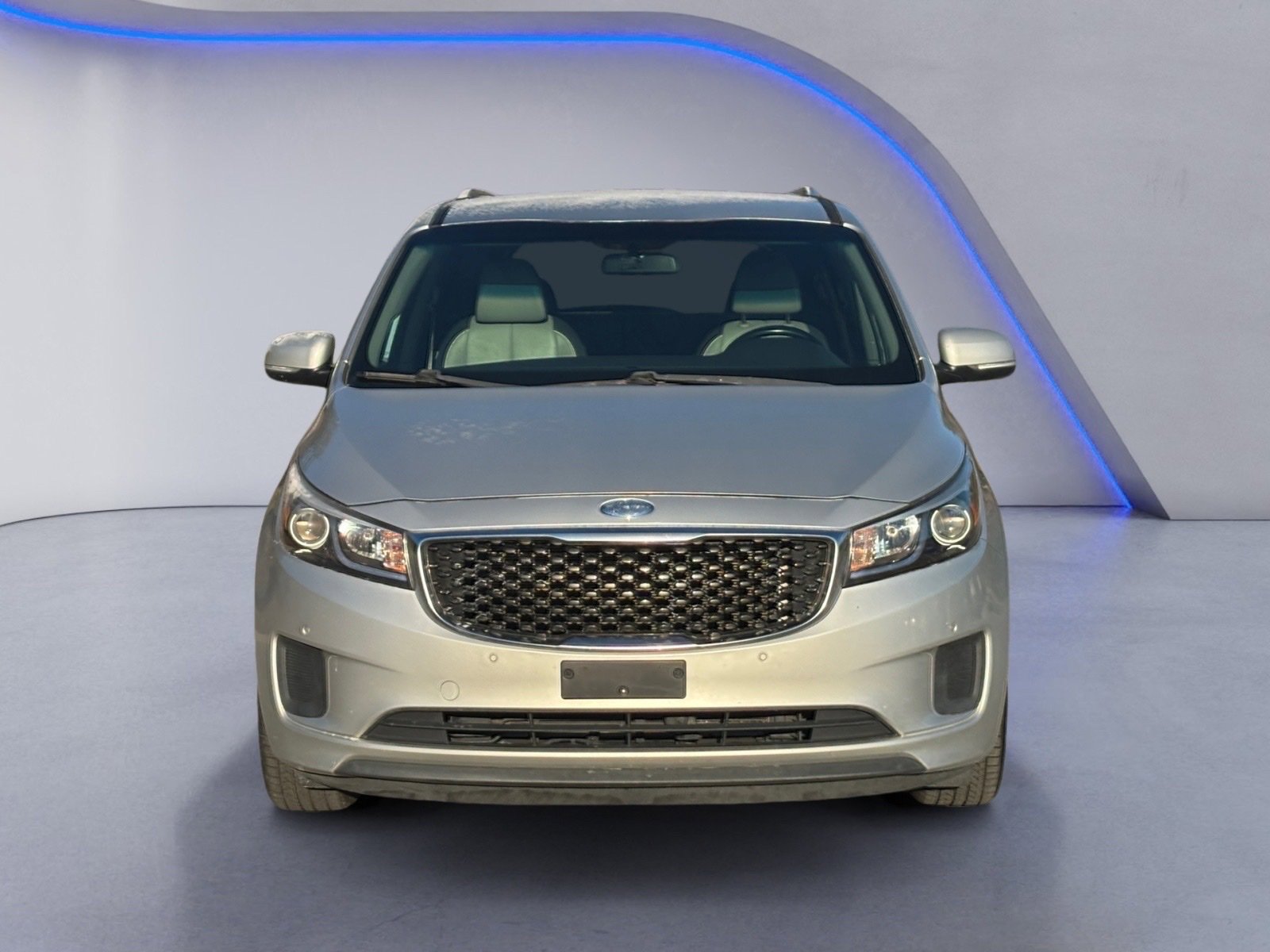 Used 2018 Kia Sedona LX w/ LX Essentials Premium Package image 3