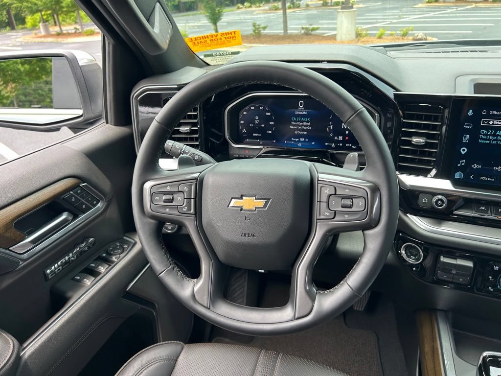 Used 2026 Chevrolet Silverado 1500 High Country w/ LPO, Dark Essentials Package AWD/4WD image 32