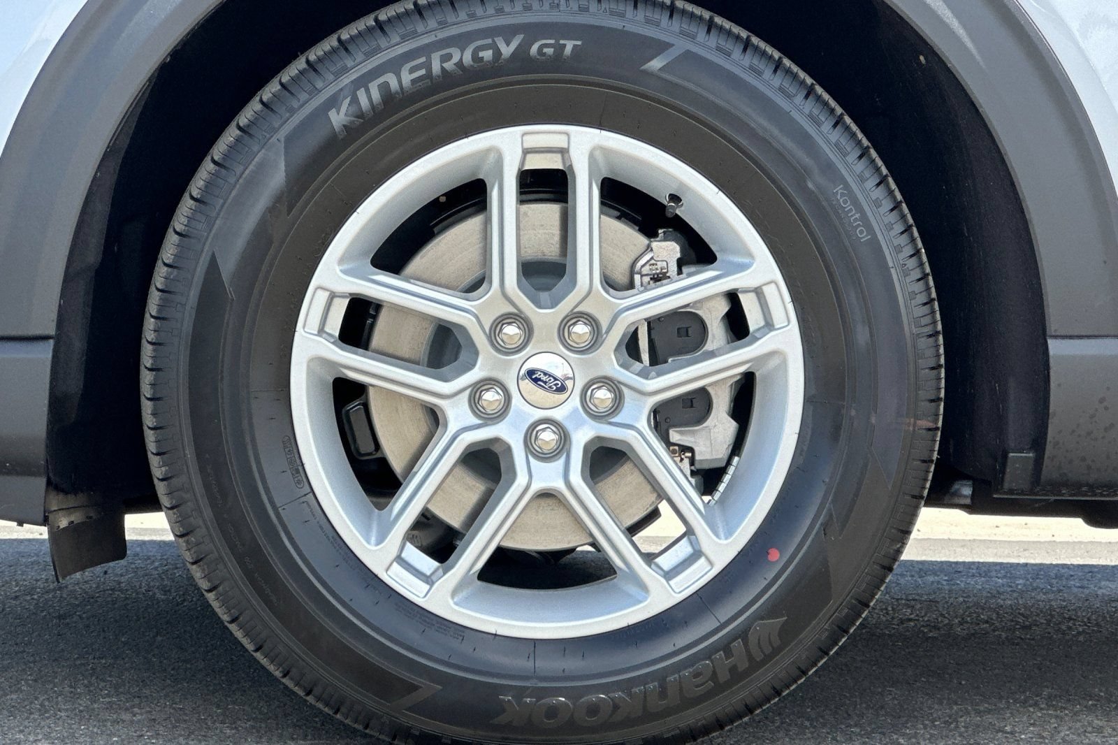 New 2026 Ford Explorer Active w/ Active Comfort Package RWD image 26