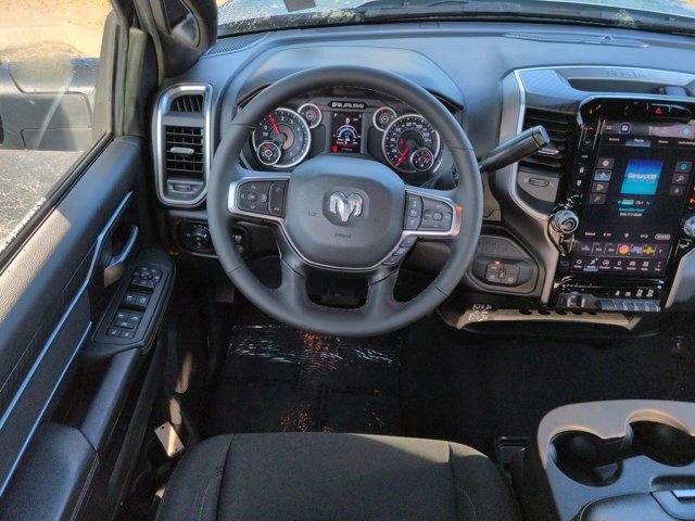 Used 2026 RAM 2500 Big Horn AWD/4WD image 15