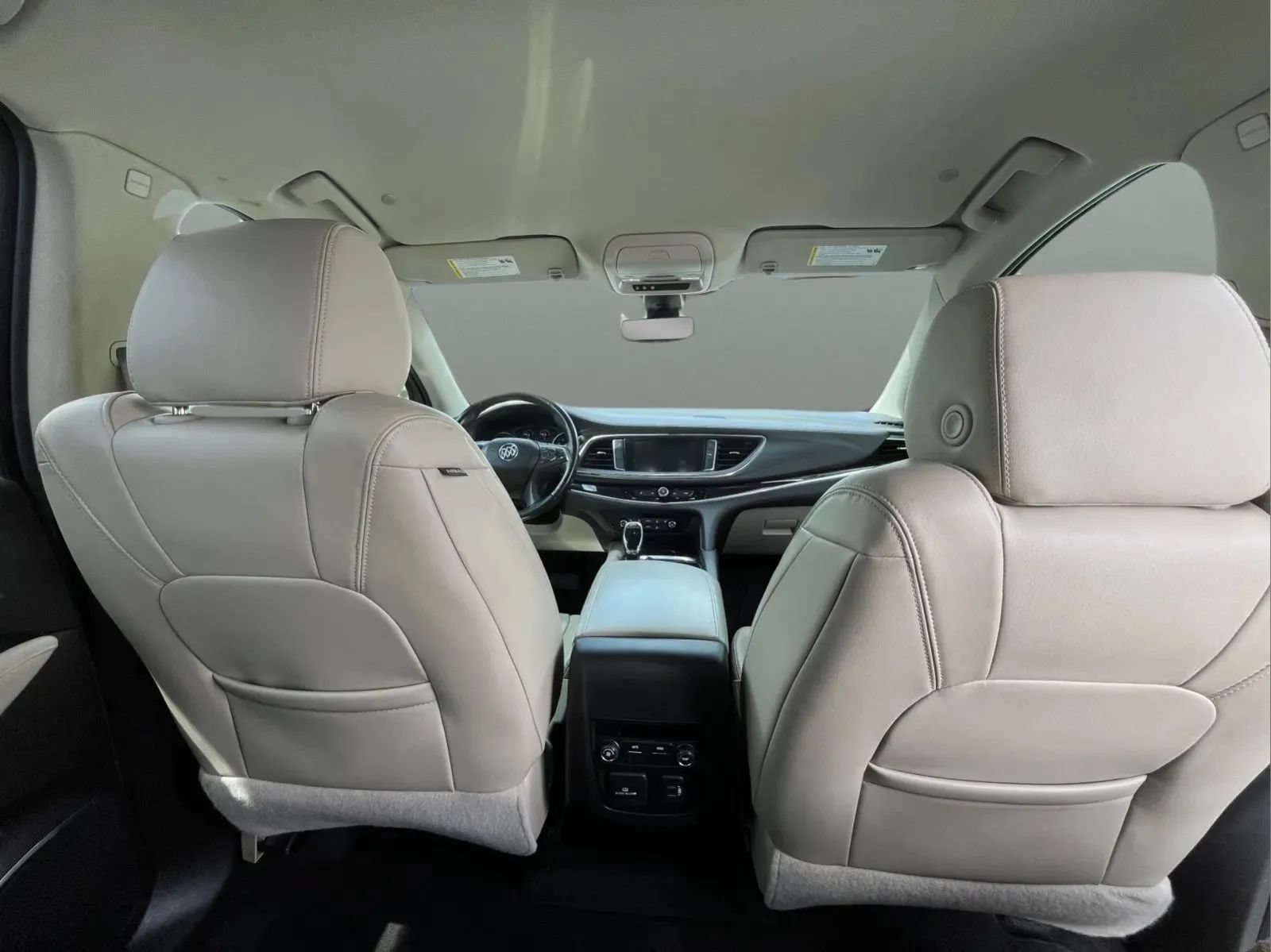 Used 2019 Buick Enclave Essence FWD image 18