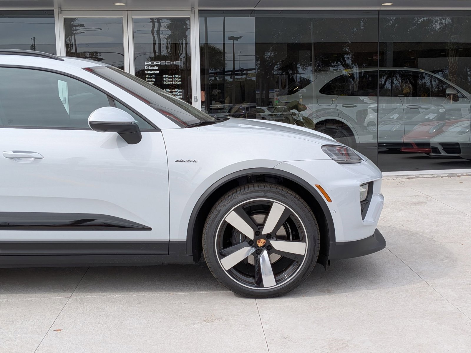 New 2026 Porsche Macan Electric RWD image 11