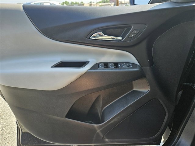 Used 2022 Chevrolet Equinox LT image 30