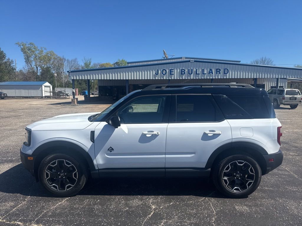 Used 2025 Ford Bronco Sport Outer Banks w/ Outer Banks Tech Package+ AWD/4WD image 18