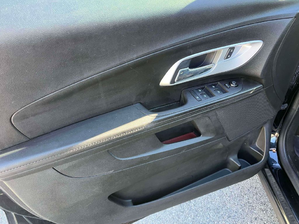 Used 2016 Chevrolet Equinox LT FWD image 16