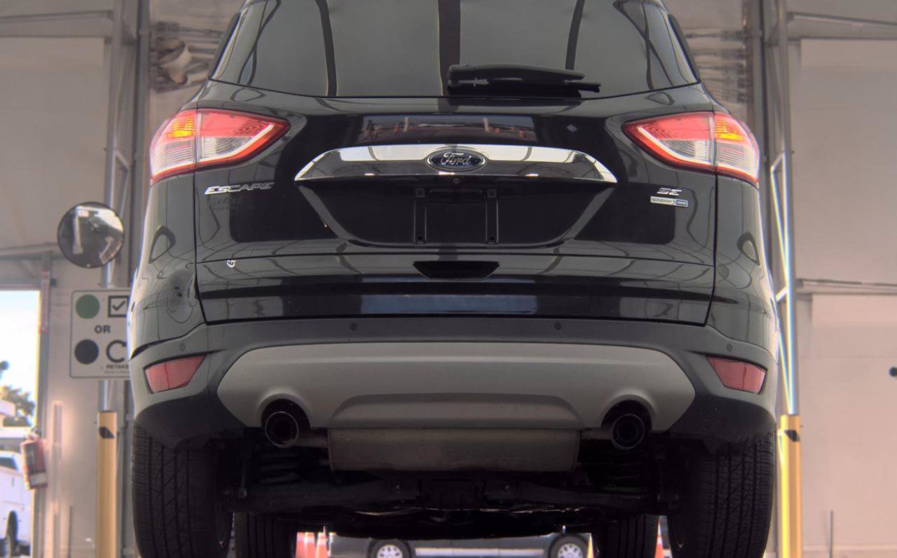 Used 2015 Ford Escape SE w/ SE Chrome Package AWD/4WD image 7