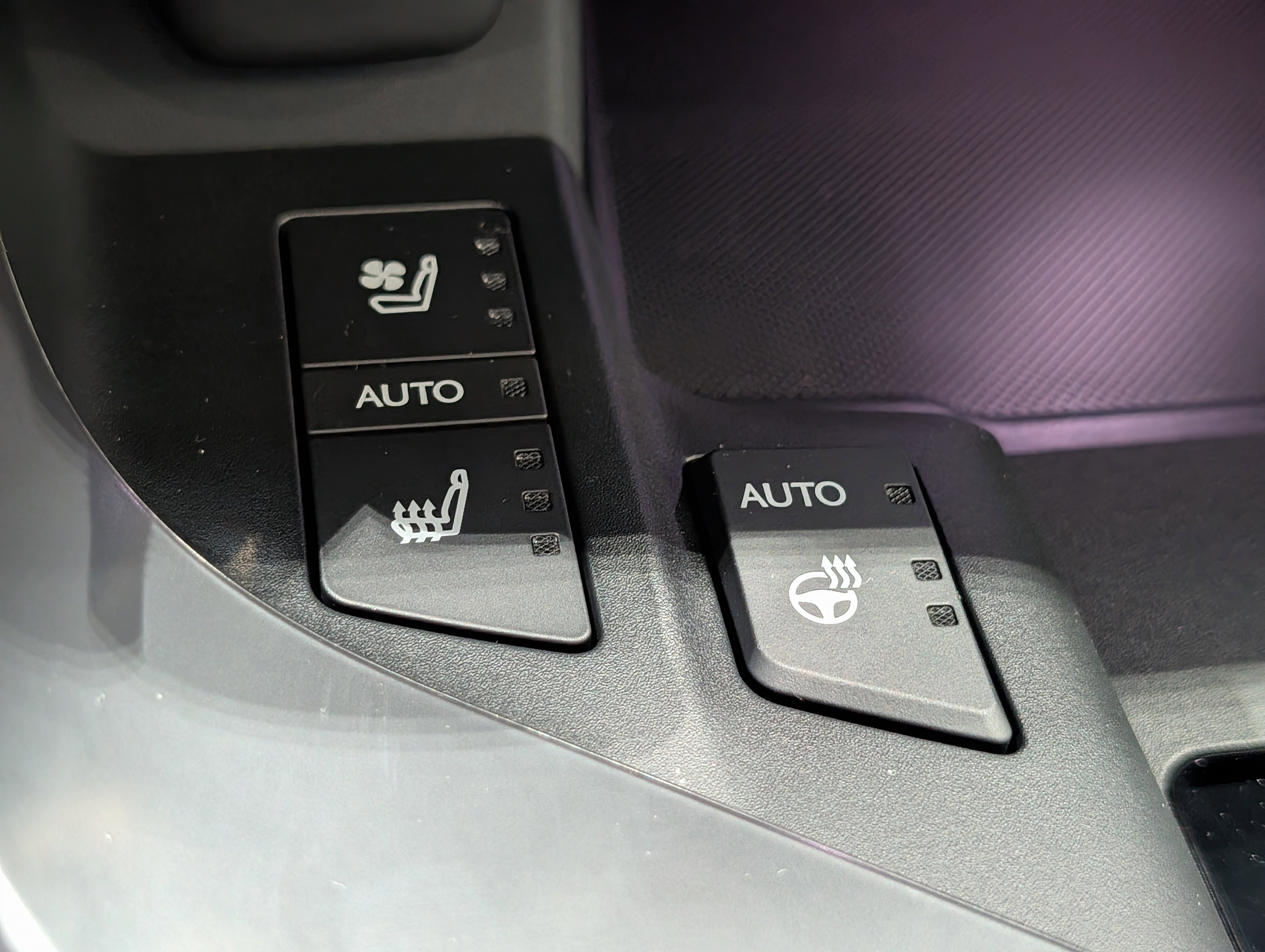 New 2026 Lexus LX 600 4WD w/ Luxury Package image 29