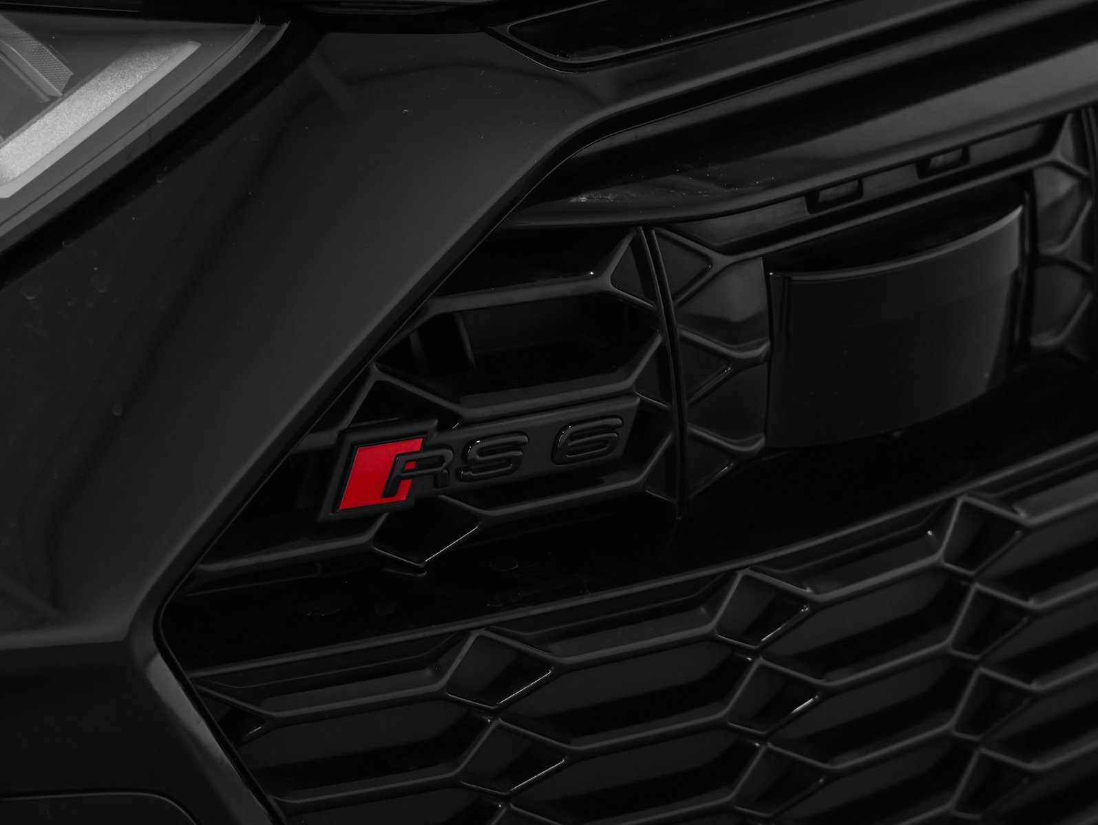 Used 2023 Audi RS 6 image 15