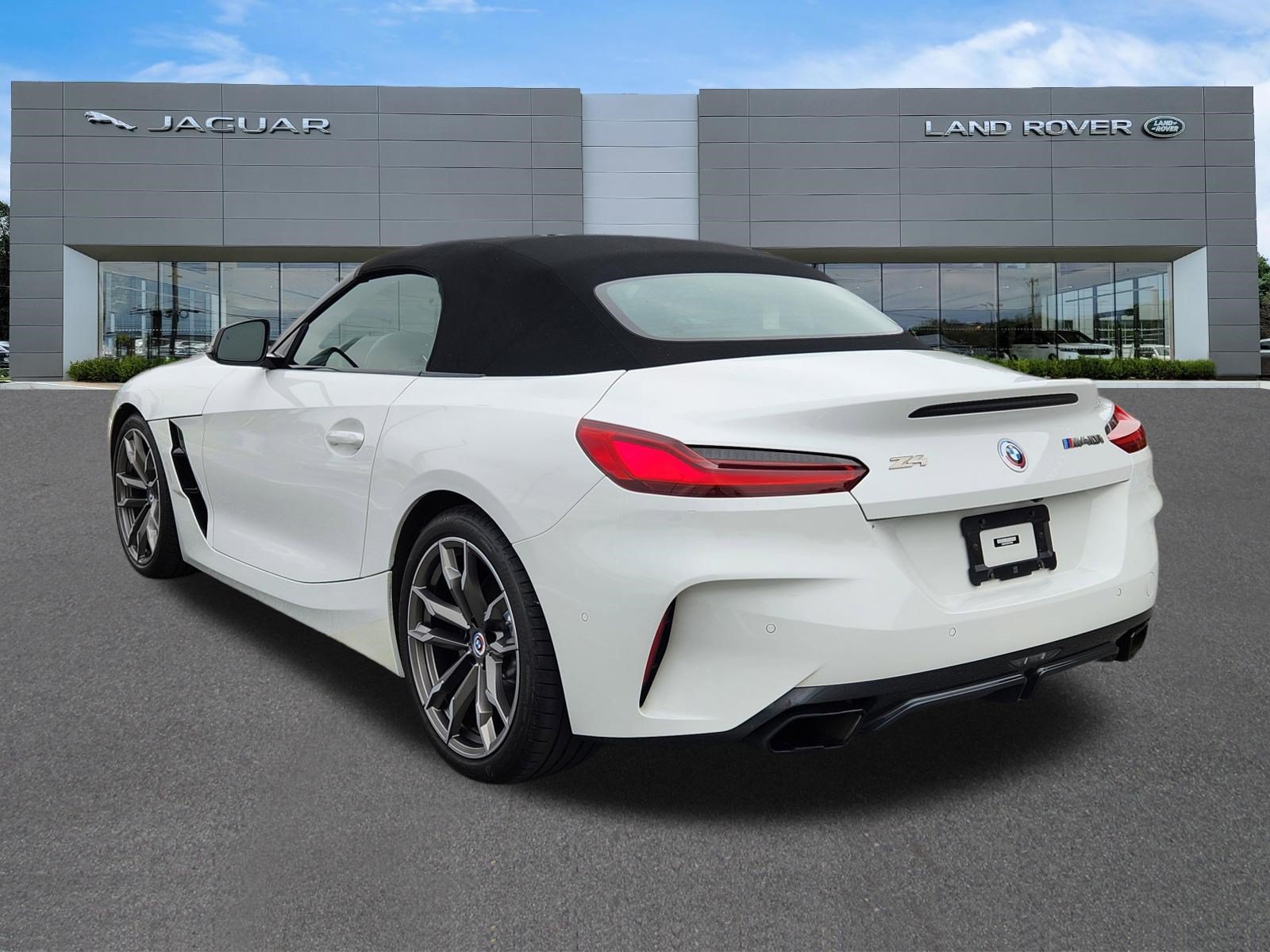 Used 2023 BMW Z4 M40i w/ Premium Package RWD image 3