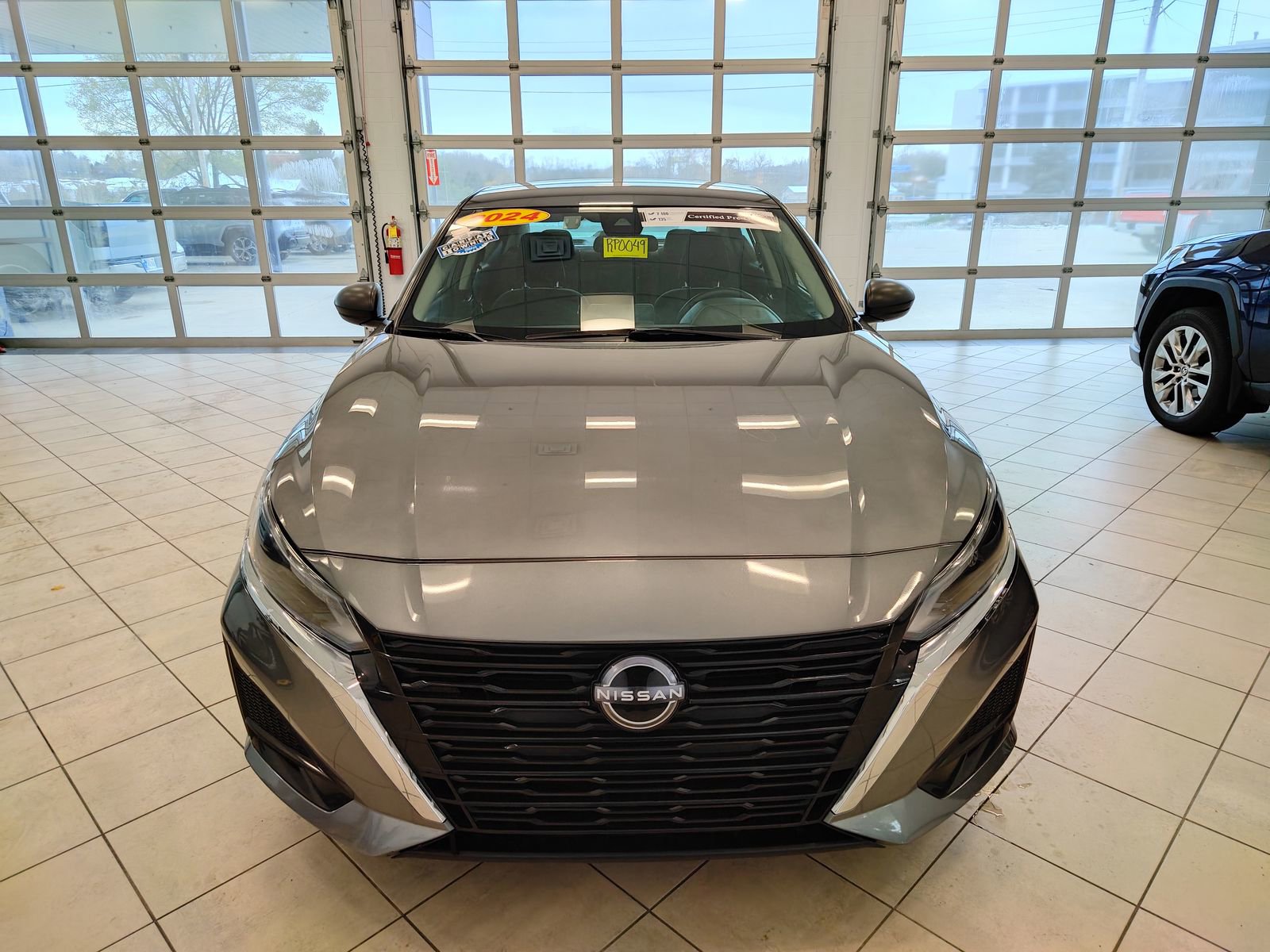 Used 2024 Nissan Altima 2.5 SV image 9