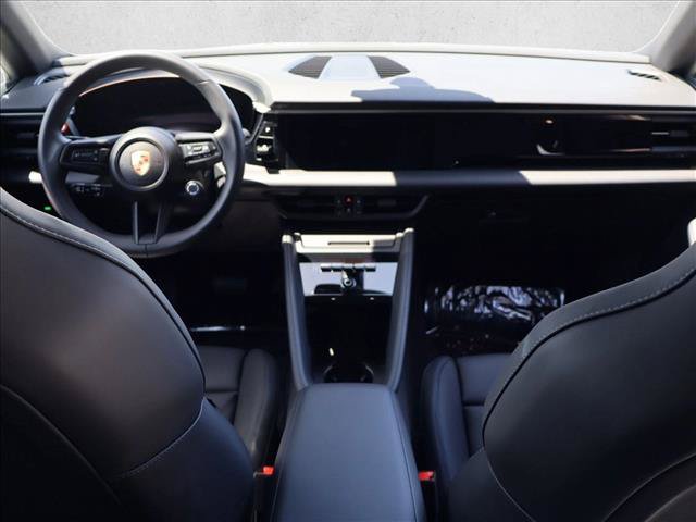 Used 2025 Porsche Macan Electric RWD image 20