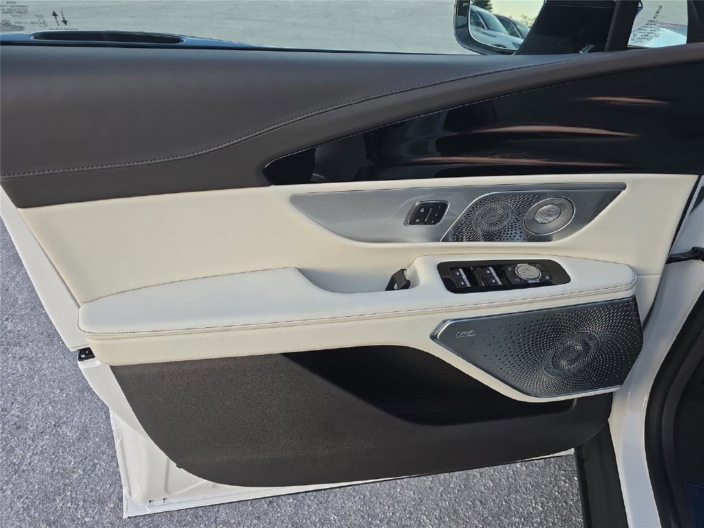 New 2026 Lincoln Nautilus Black Label AWD/4WD image 15