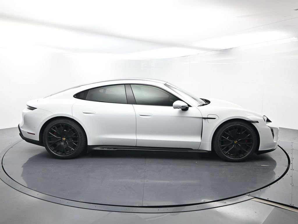 Certified 2022 Porsche Taycan GTS image 16