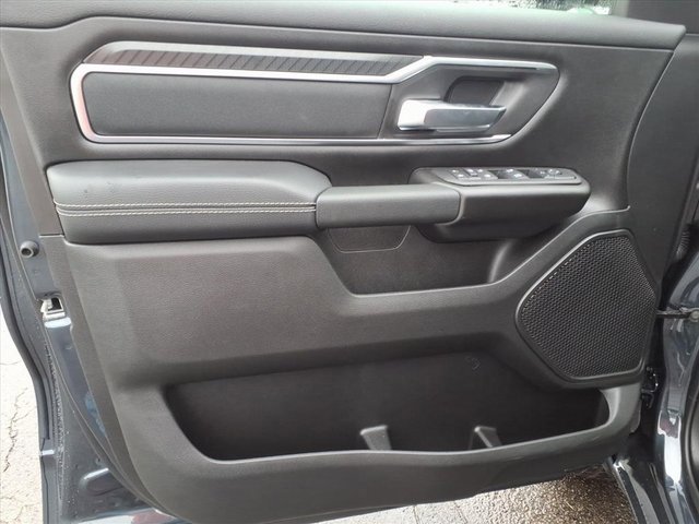 New 2026 RAM 1500 4x4 Crew Cab image 9