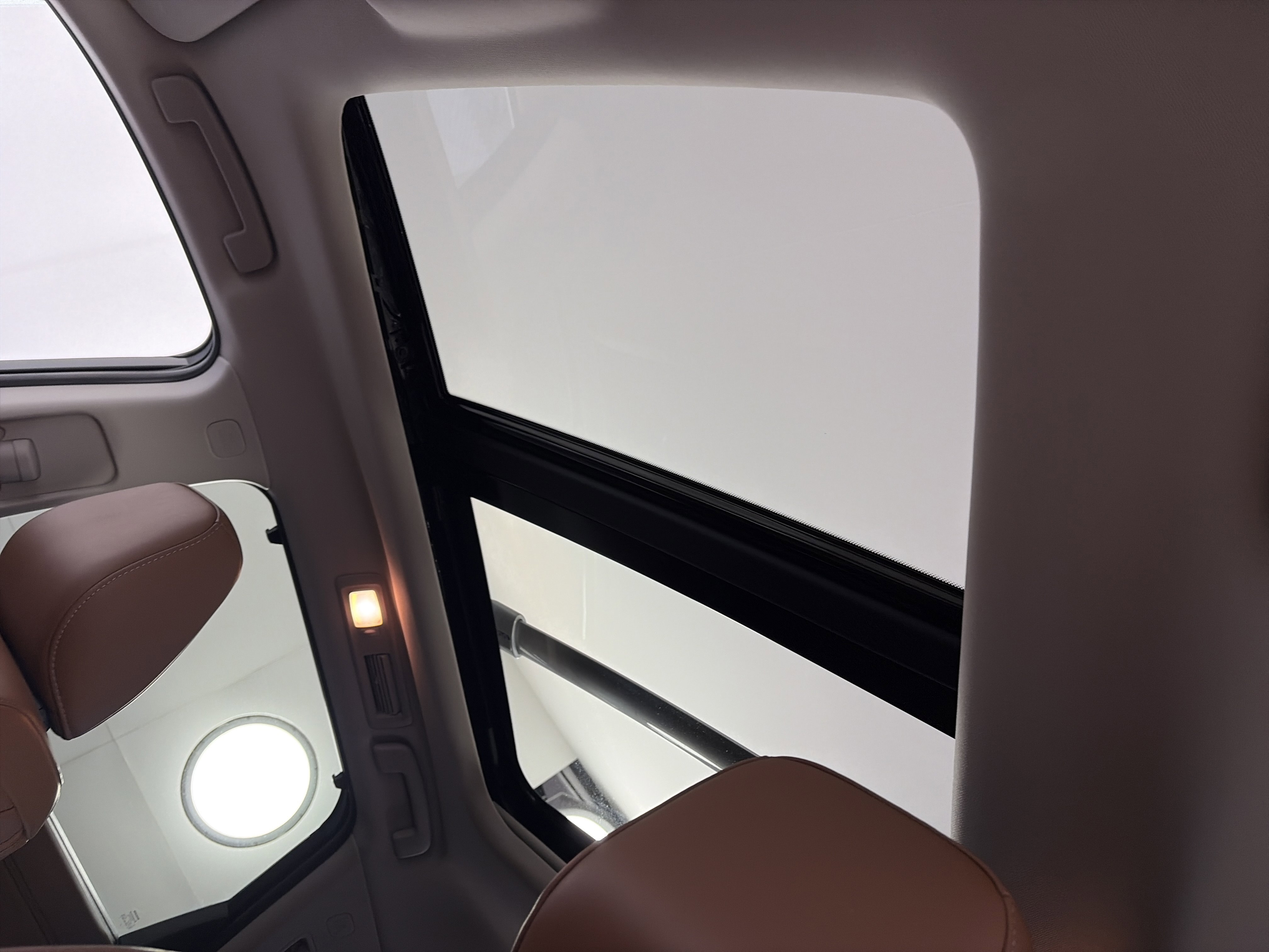 Certified 2025 Nissan Pathfinder Platinum w/ Cargo Package image 21