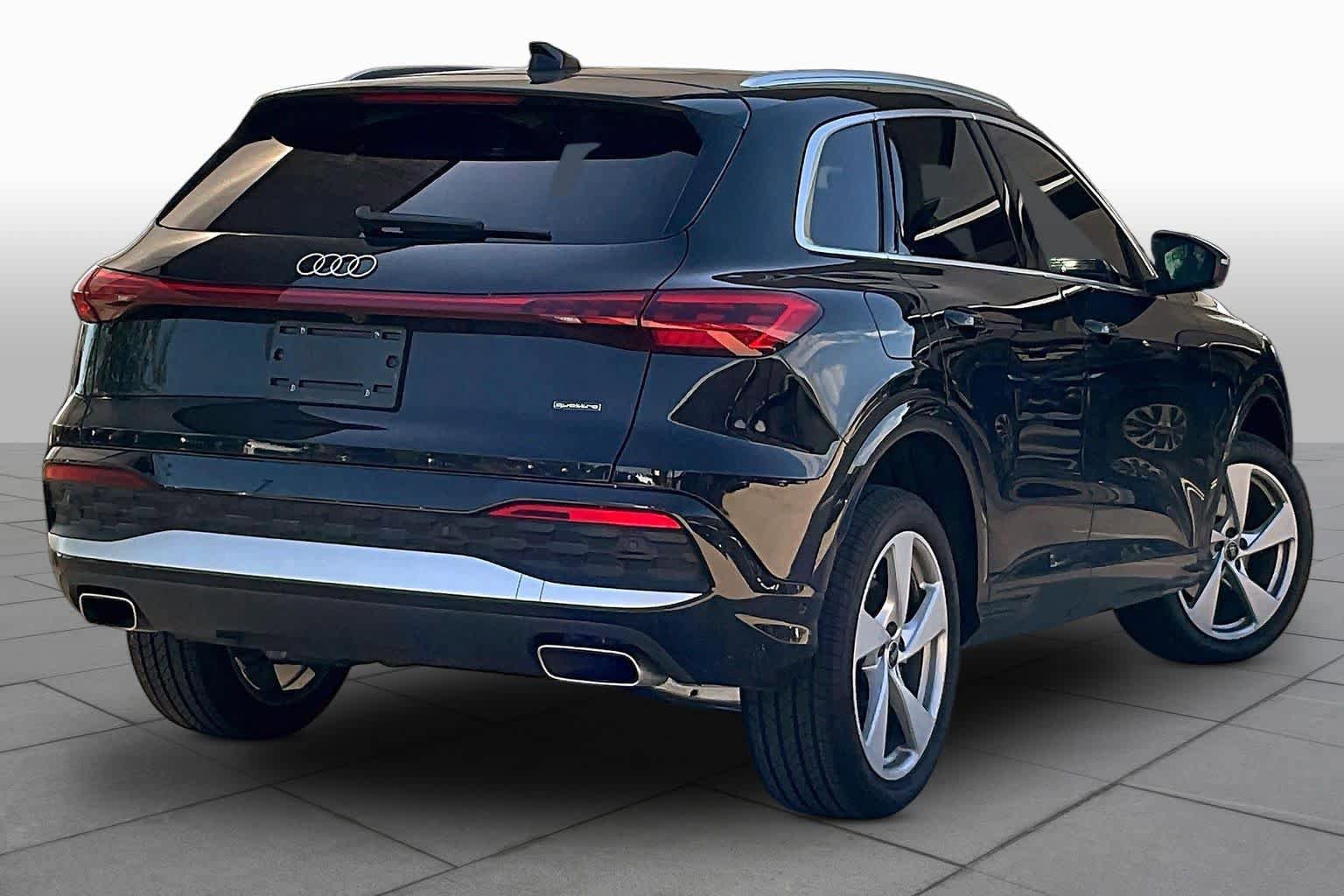 Used 2025 Audi Q5 Premium w/ Premium Plus AWD/4WD image 12