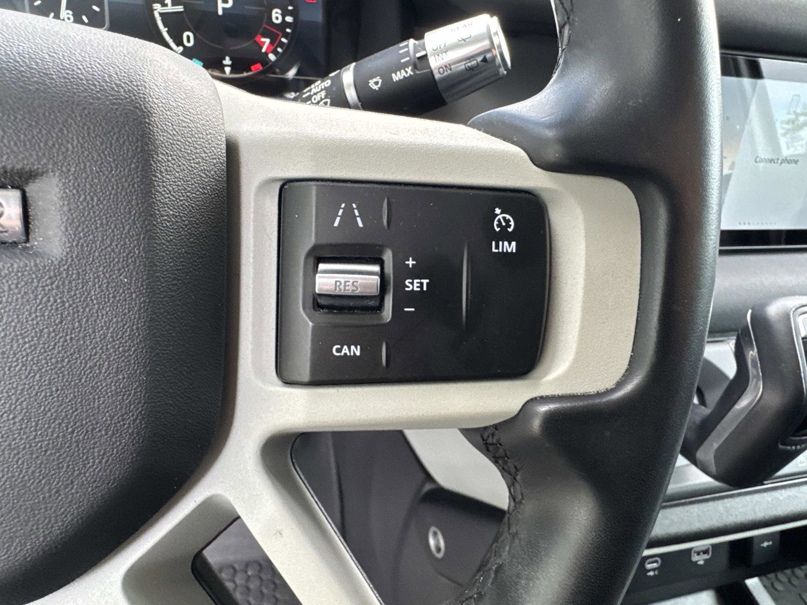 Used 2022 Land Rover Defender 110 S AWD/4WD image 29