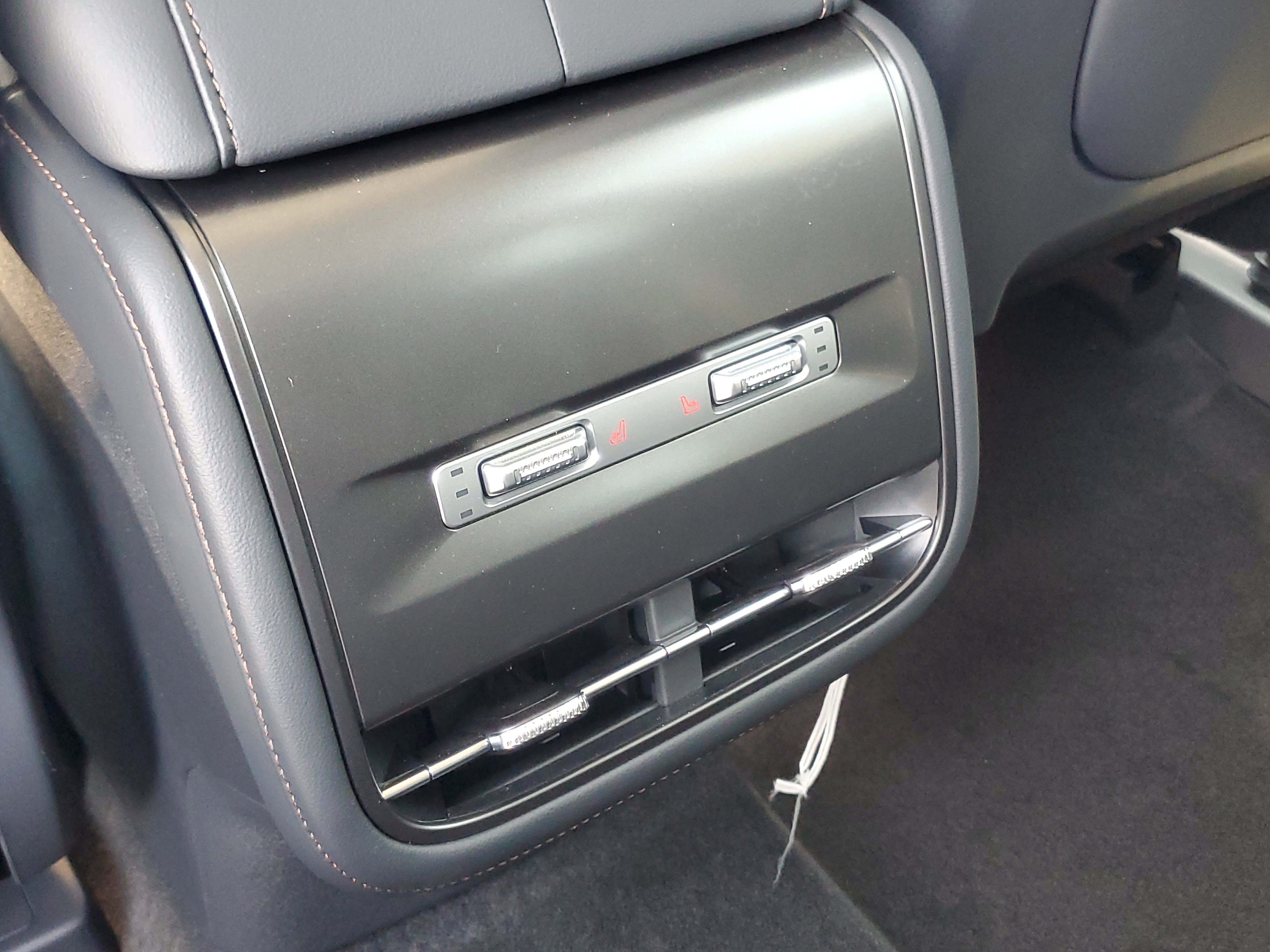 New 2026 Lincoln Nautilus Reserve AWD/4WD image 30