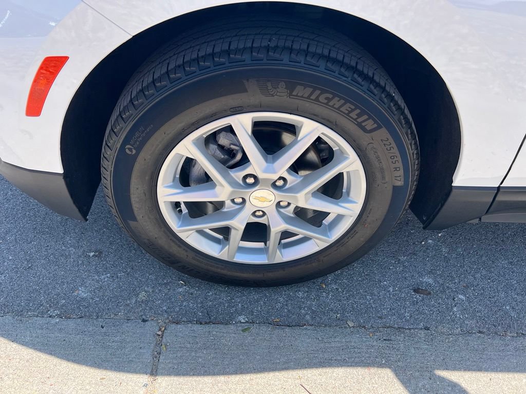 Used 2024 Chevrolet Equinox LT FWD image 13