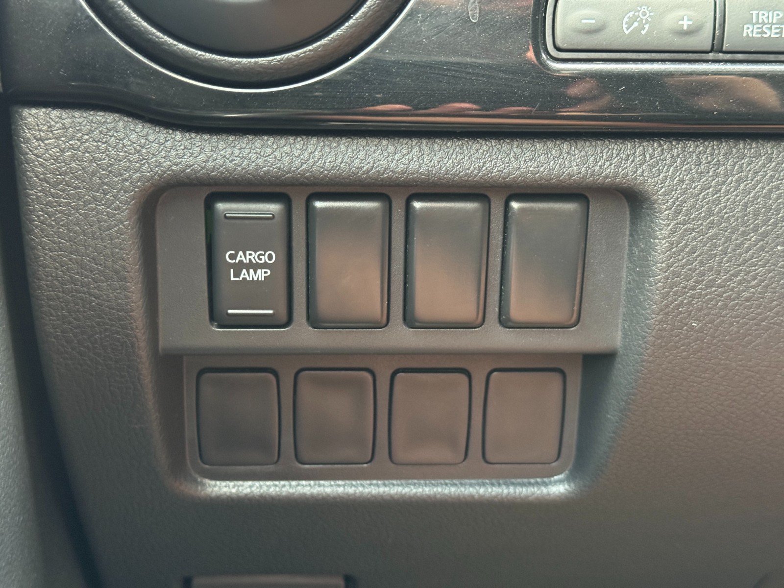 Used 2023 Nissan Titan SV w/ Accessory Utility Package RWD image 15
