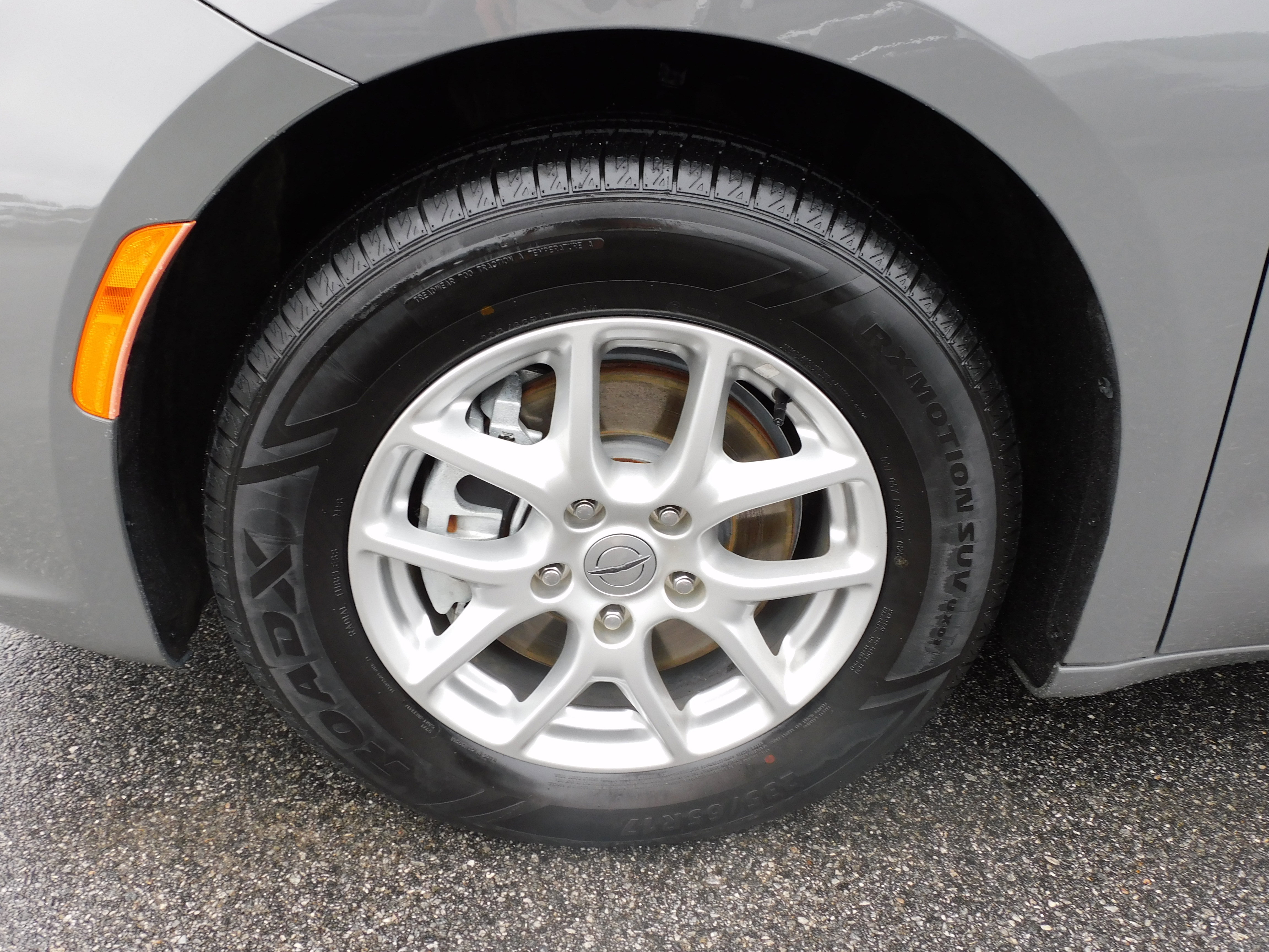 Used 2022 Chrysler Pacifica Touring-L image 7