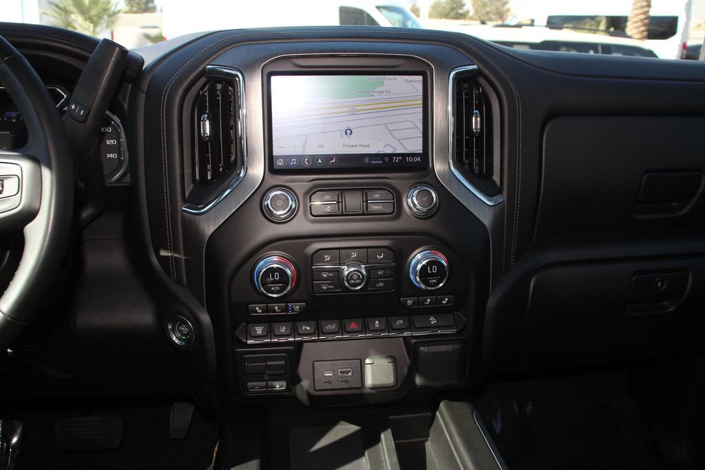 Used 2023 GMC Sierra 2500 Denali image 18
