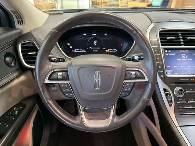 Used 2020 Lincoln Nautilus Reserve w/ Class II Trailer Tow Package FWD image 17
