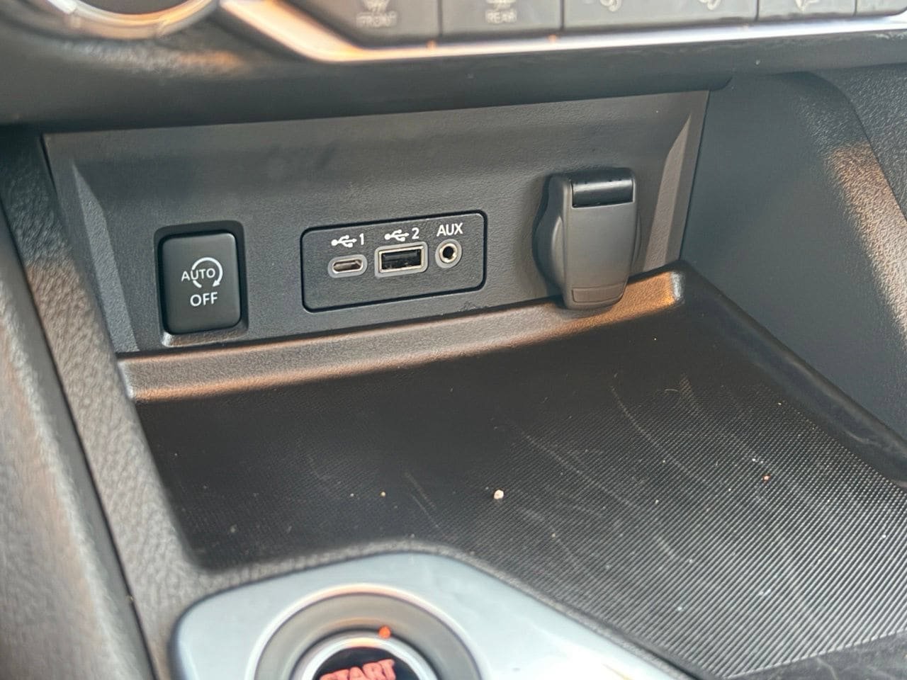 Certified 2025 Nissan Sentra SV w/ All-Weather Package FWD image 23