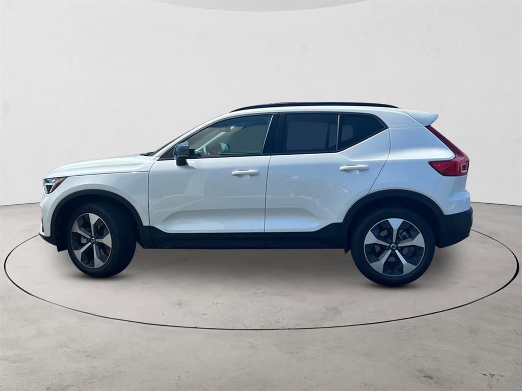 New 2026 Volvo XC40 B5 Plus w/ Protection Package Premier AWD/4WD image 2