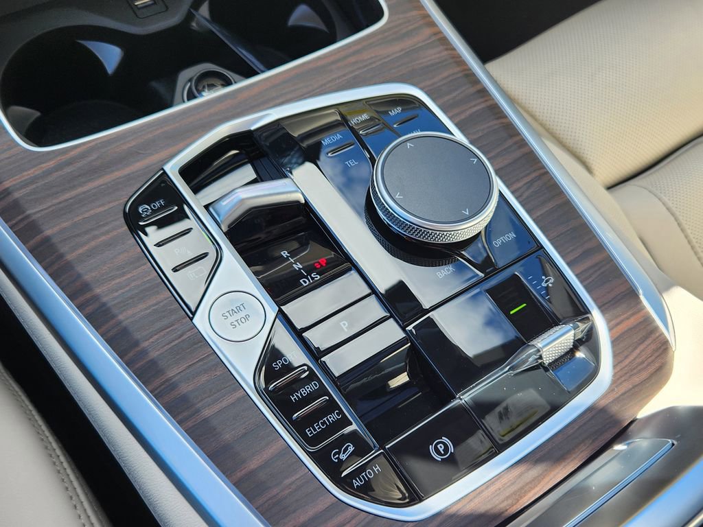 New 2026 BMW X5 xDrive50e image 19