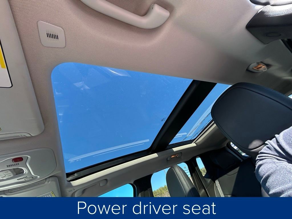 Used 2022 Jeep Renegade Limited w/ Sun, Sound & Wheels Group image 34