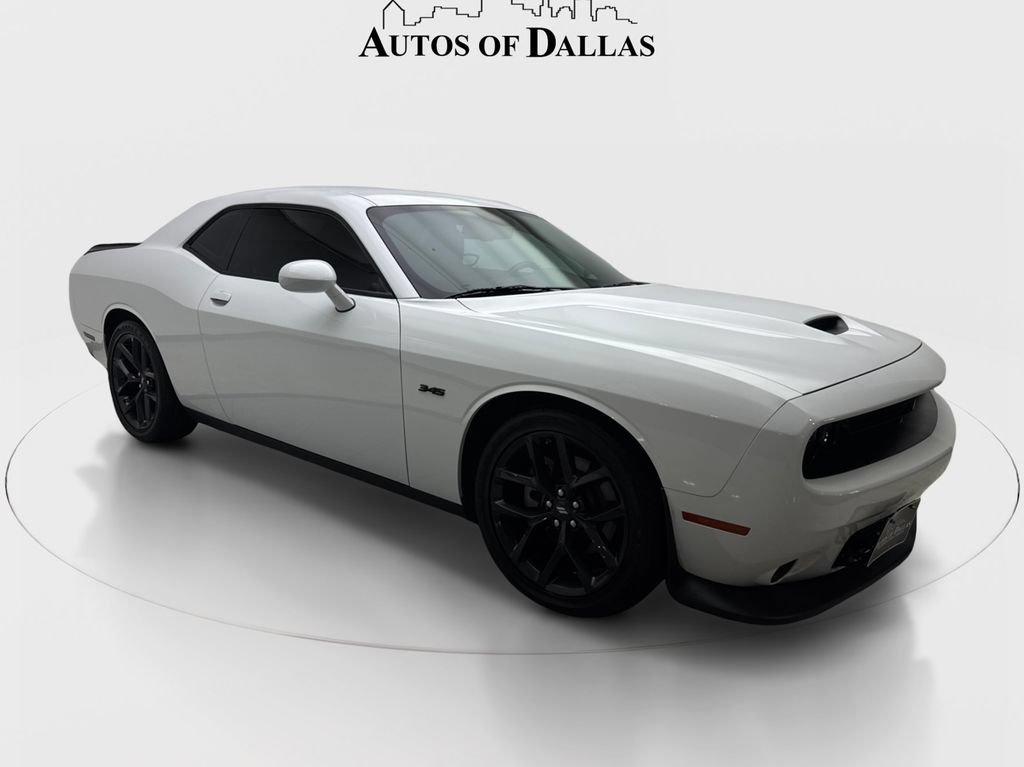 Used 2023 Dodge Challenger R/T w/ Blacktop Package RWD image 4