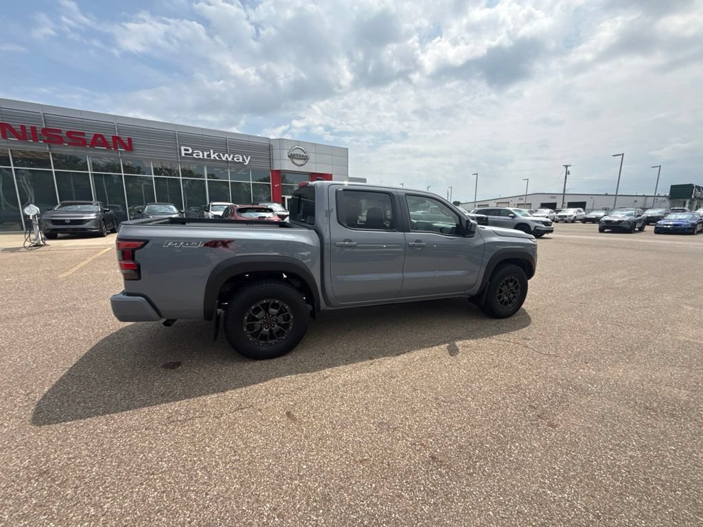 Used 2023 Nissan Frontier PRO-4X w/ Pro-4X Premium Package AWD/4WD image 9