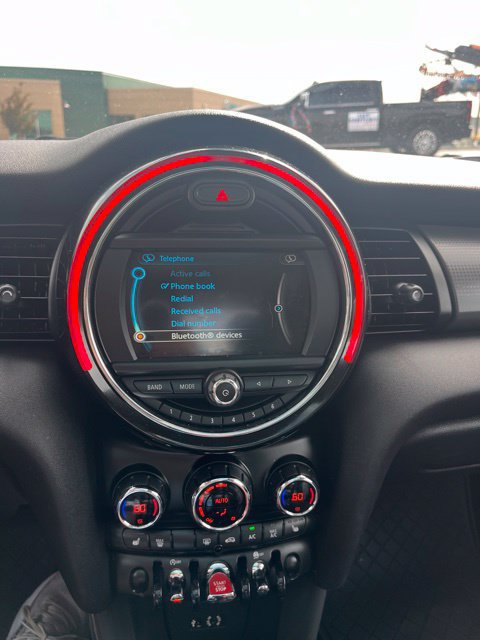 Used 2018 MINI Cooper 4-Door Hardtop FWD image 40