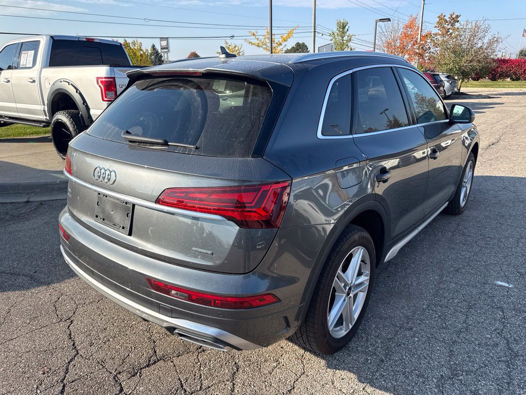 Used 2024 Audi Q5 e Premium w/ Convenience Package AWD/4WD image 5