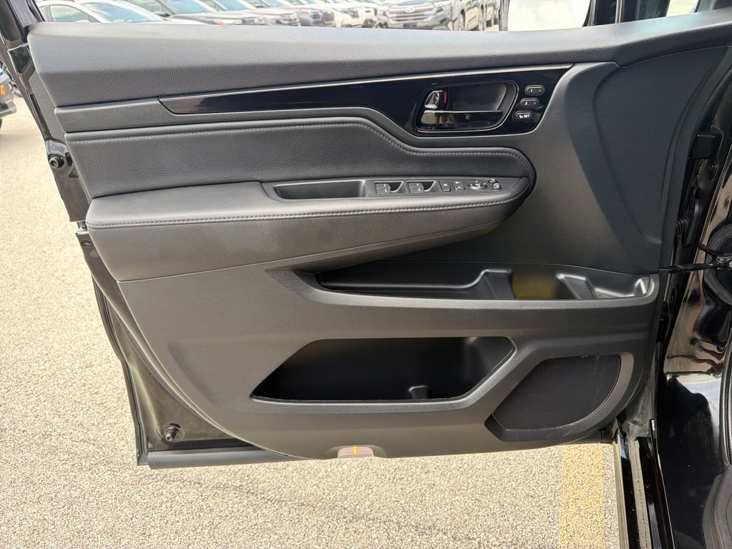 Used 2023 Honda Odyssey Elite image 9