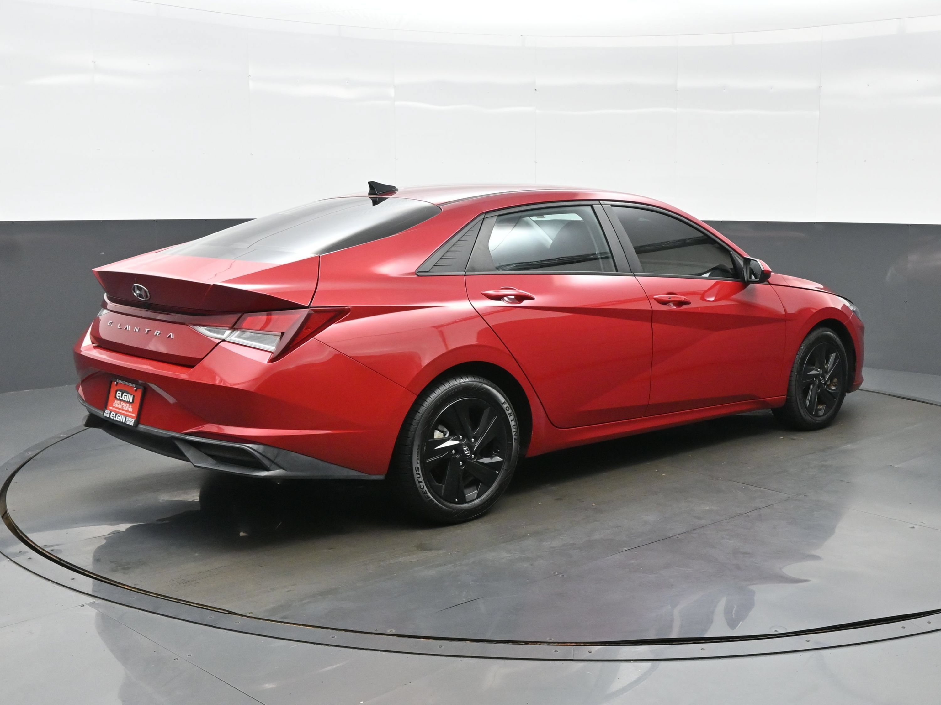 Used 2023 Hyundai Elantra SEL FWD image 6