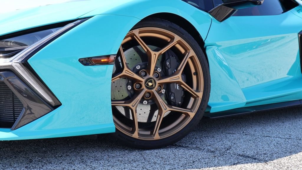 Used 2024 Lamborghini Revuelto AWD/4WD image 47
