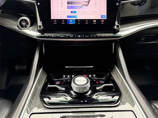 Used 2022 Jeep Wagoneer Series III w/ Premium Group I image 11