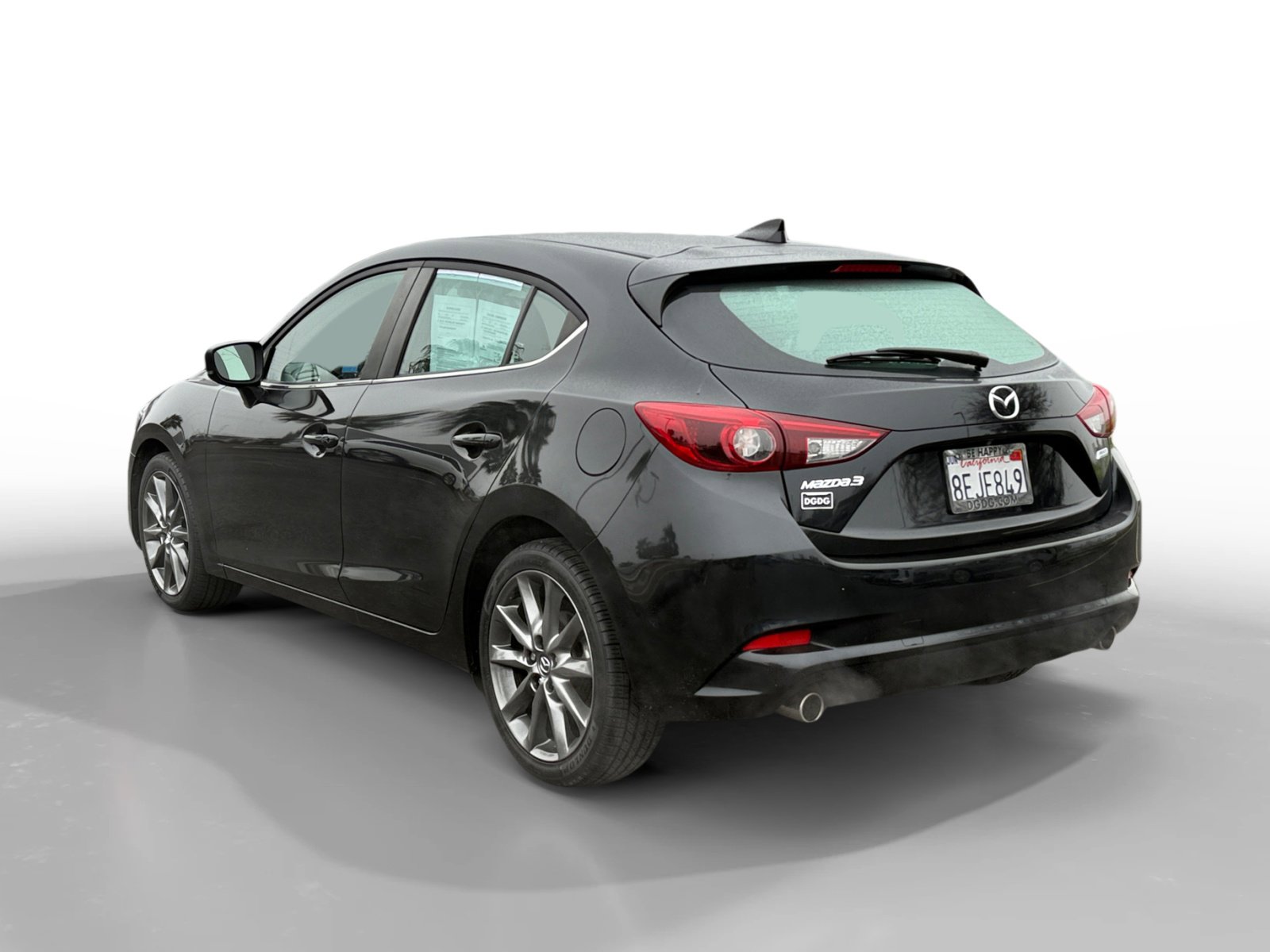Used 2018 MAZDA MAZDA3 Grand Touring image 3