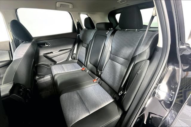 Used 2023 Nissan Rogue SV AWD/4WD image 28